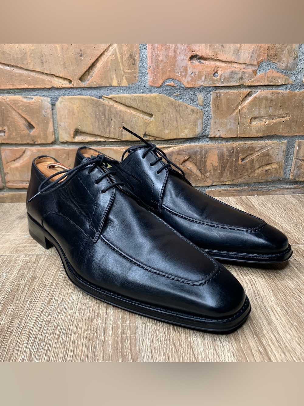 Magnanni Flex Derby Dress Shoes - Picture 2 of 11